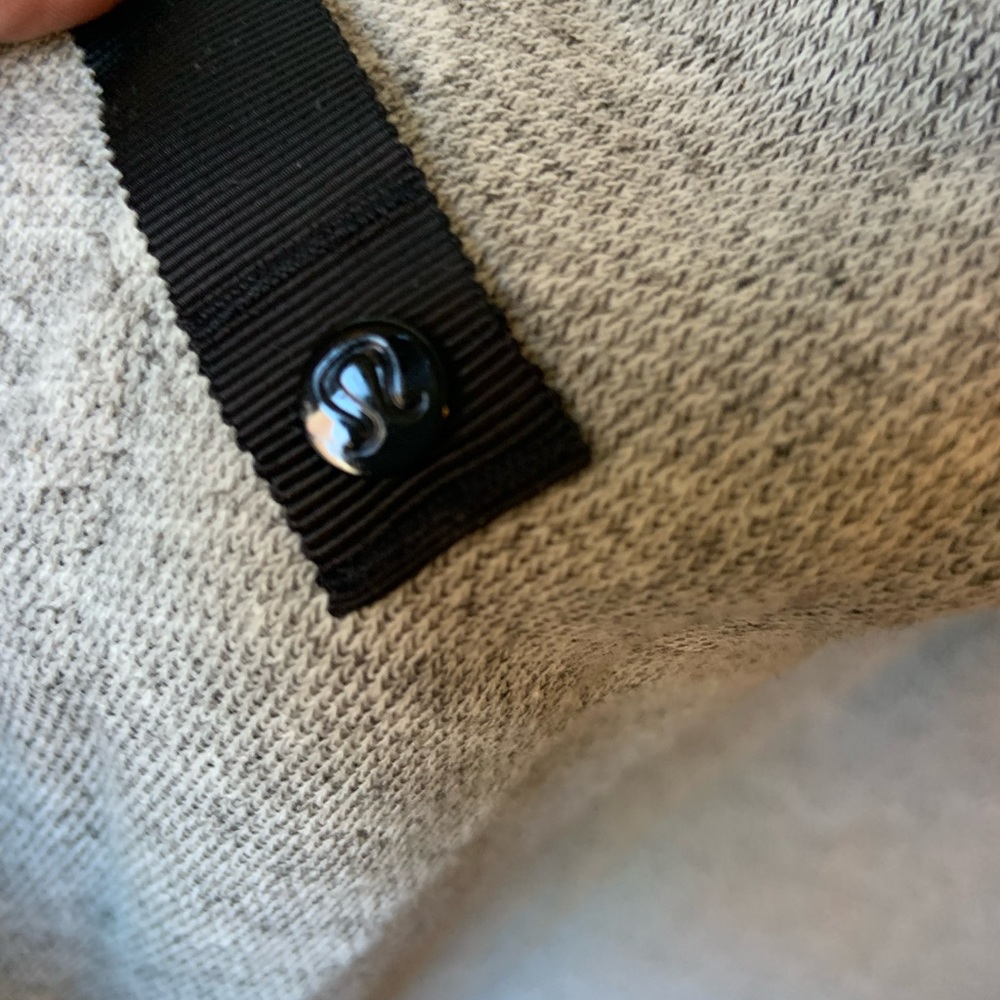 Lululemon Vinyasa scarf.